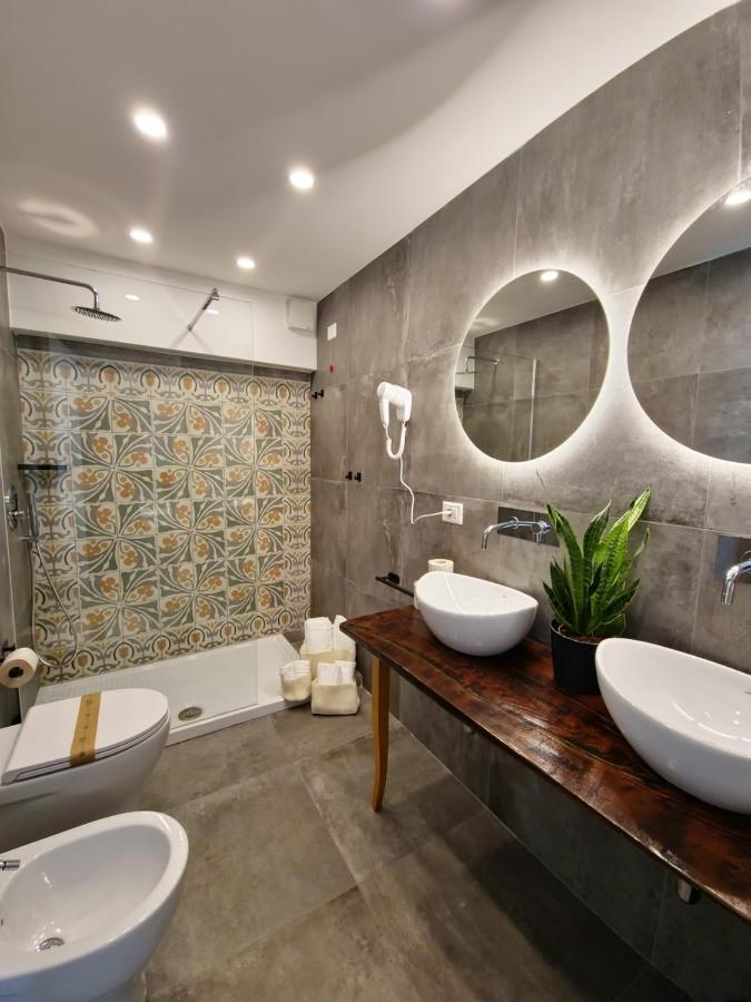 Hotel Borgo Dei Miracoli à Naples Extérieur photo